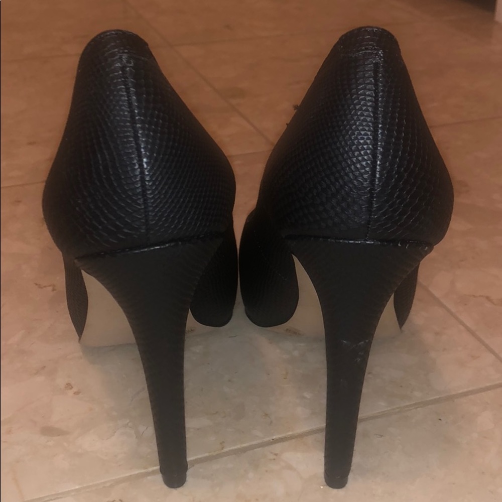 Jessica Simpson heels - Picture 3 of 4